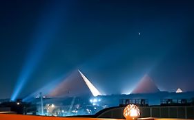 Grand Pyramids In